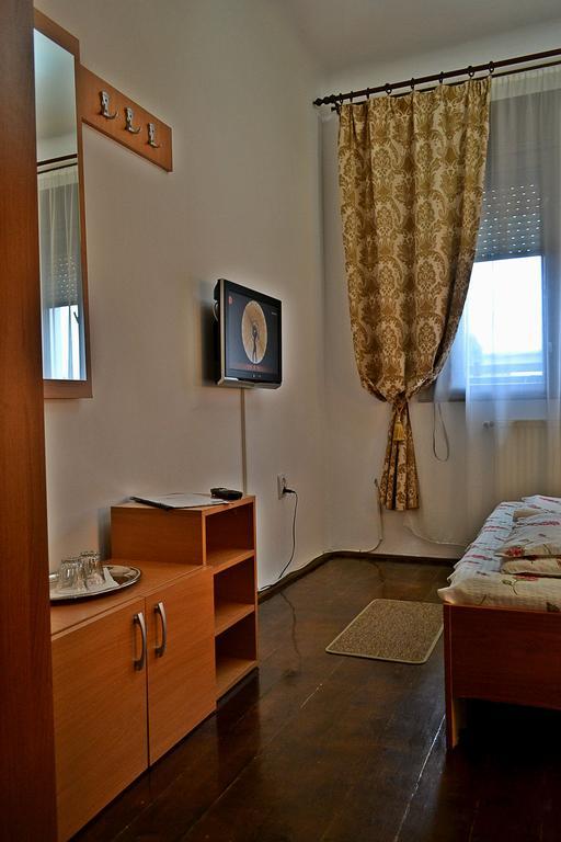Hotel Casa Nobilium à Turda Extérieur photo