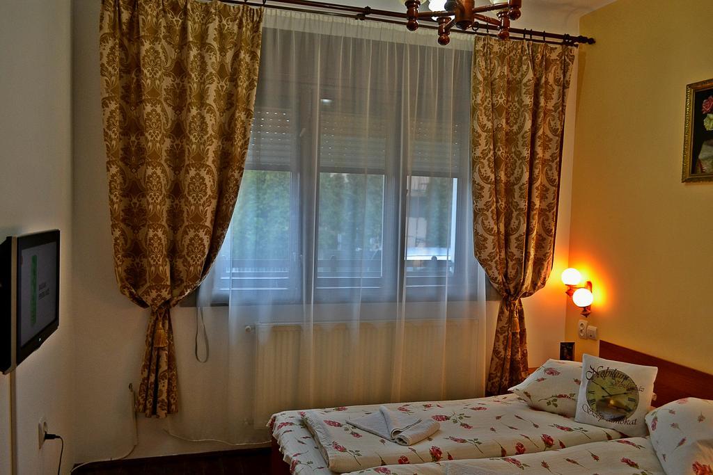 Hotel Casa Nobilium à Turda Extérieur photo
